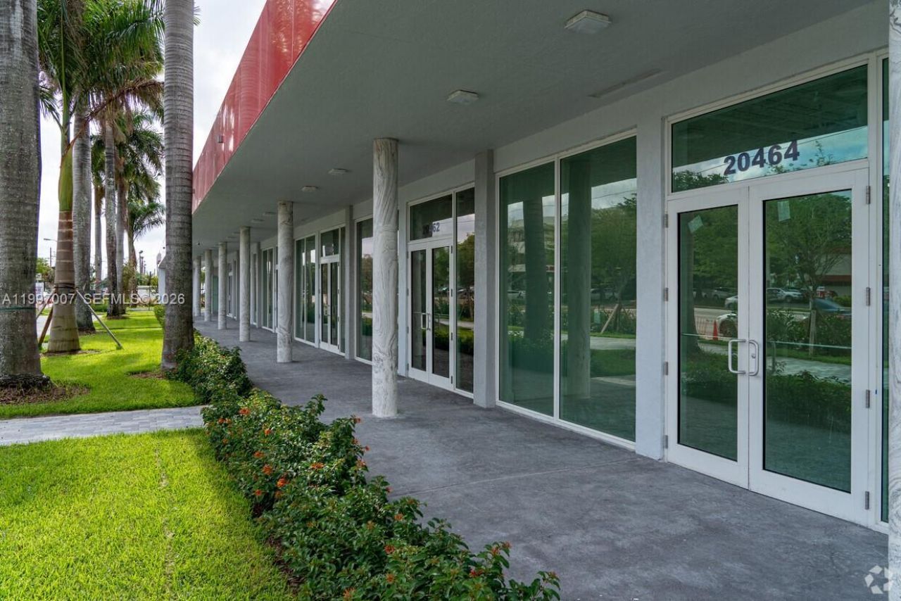 20450 NW 2nd Ave , Unit 20450--56, Miami Gardens, FL 33169 Photo