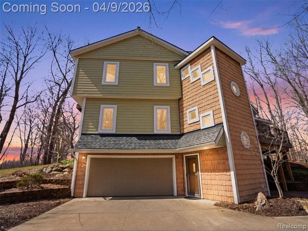 7845 Sleepy Hollow Drive, Salem Twp, MI 48168