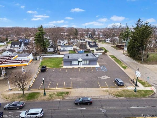 4502 S Wayne Road , Wayne, MI 48184