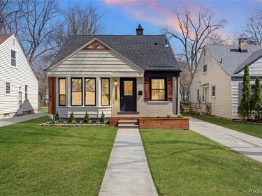 24220 Cloverlawn Street , Oak Park, MI 48237