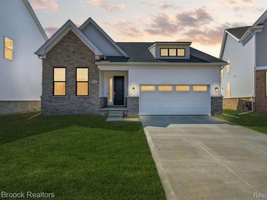 5636 Suffolk Court , West Bloomfield Twp, MI 48322