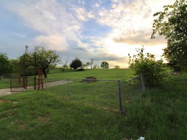 315 S Army Avenue, Dallas, TX 75211