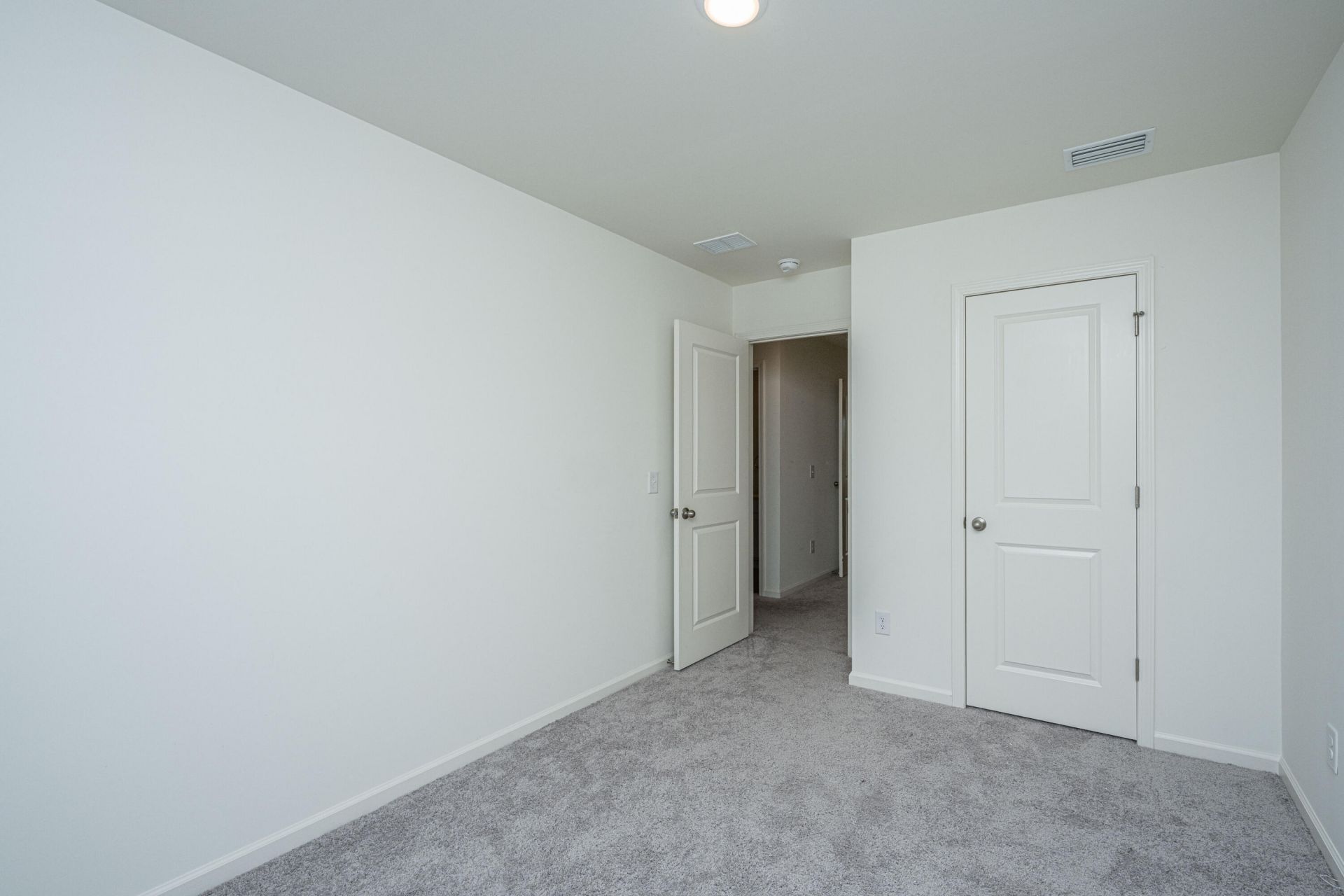 2102 Scarlett Maple Street Photo 15