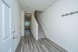 2102 Scarlett Maple Street photo 4