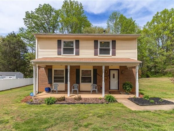 4013 Oak Ridge Drive, Winston-Salem, NC 27105