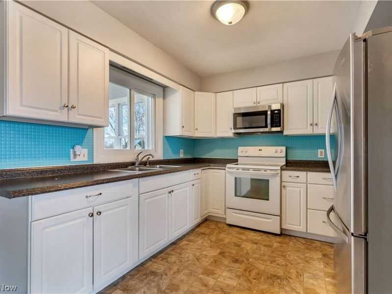 1923 Caroline Avenue , Norton, OH 44203 Photo 7