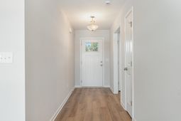 913 Woodside Dr. photo 4