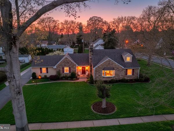 455 E LOOCKERMAN STREET , DOVER, DE 19901