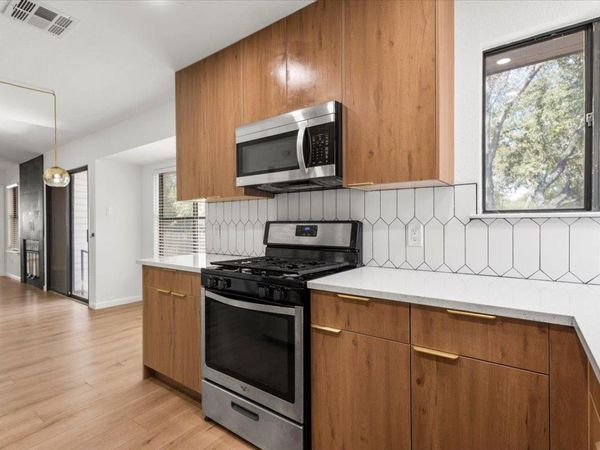 7800 Turquoise TRL, Austin, TX 78749