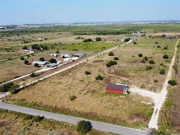 14024 Graef RD, Creedmoor, TX 78610