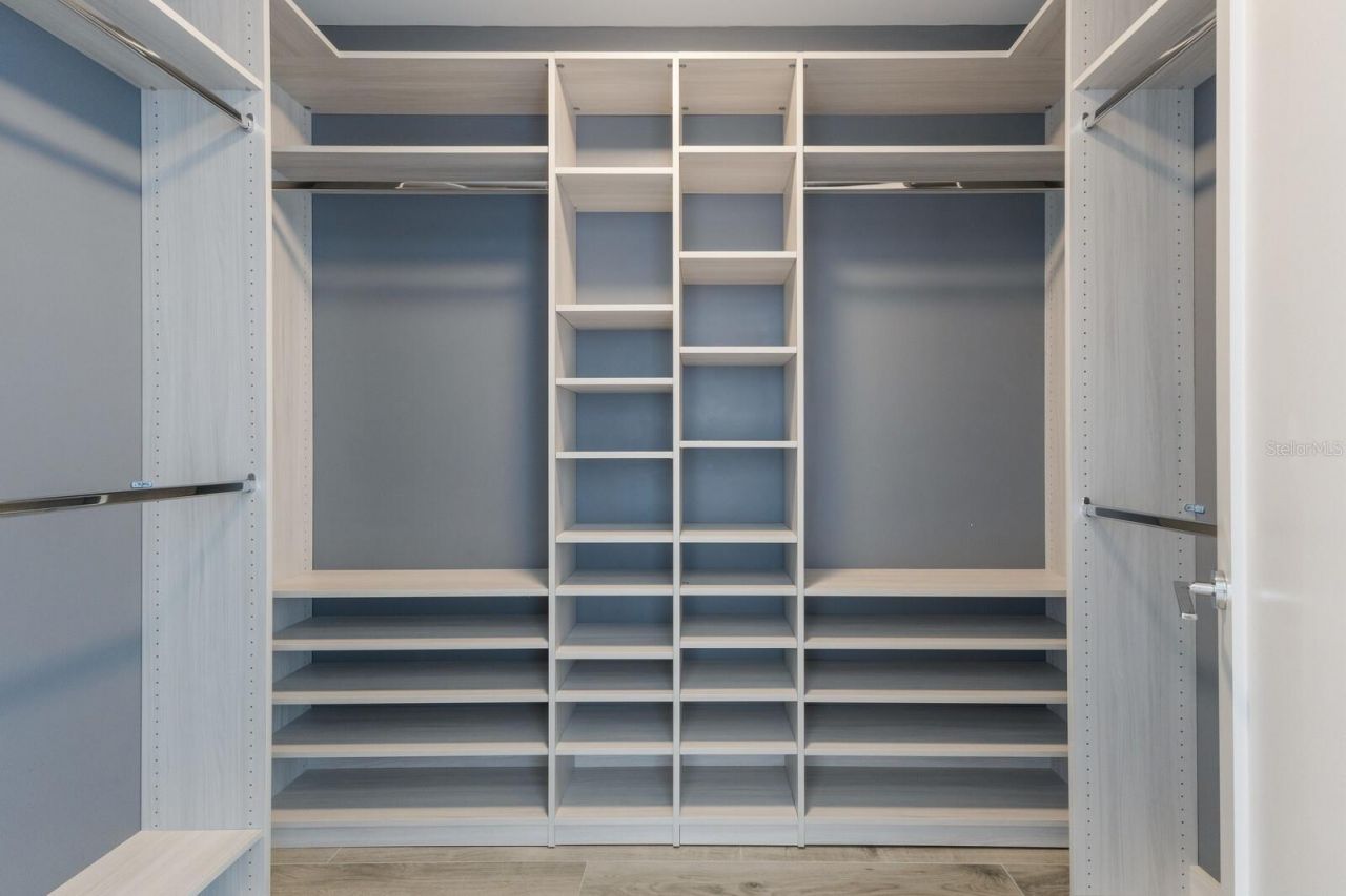 111 S Pineapple Avenue, Unit 1021, Sarasota, FL 34236 Photo