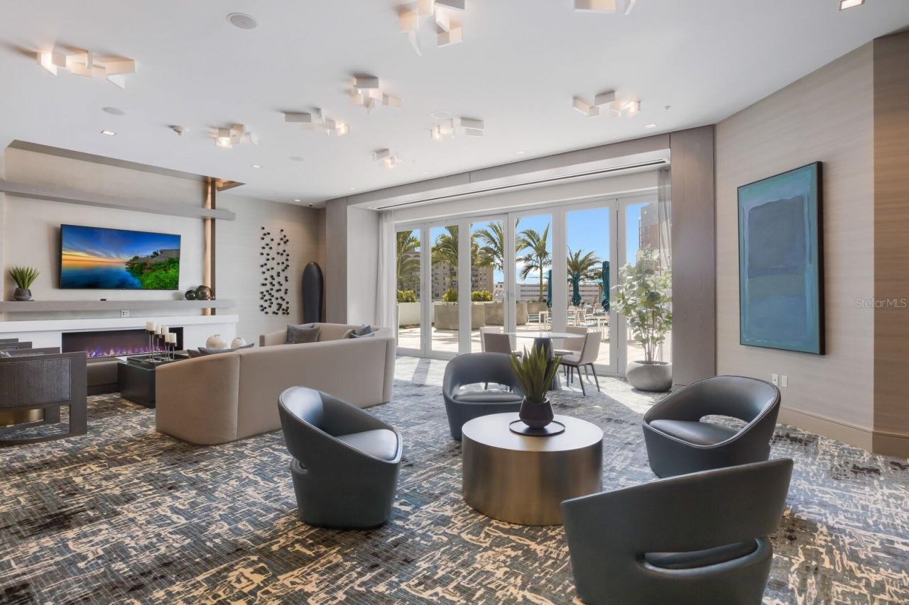 111 S Pineapple Avenue, Unit 1021, Sarasota, FL 34236 Photo