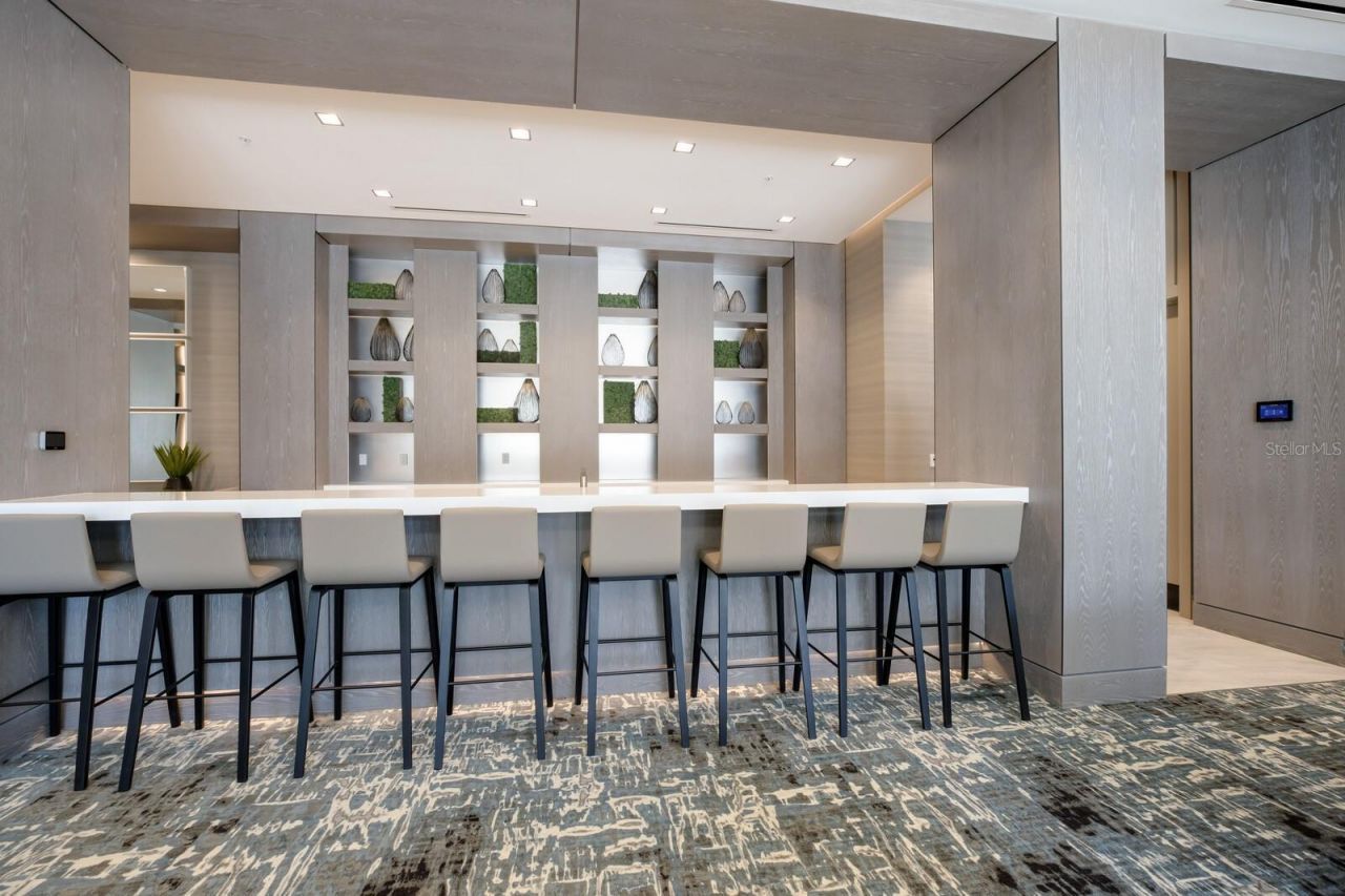 111 S Pineapple Avenue, Unit 1021, Sarasota, FL 34236 Photo