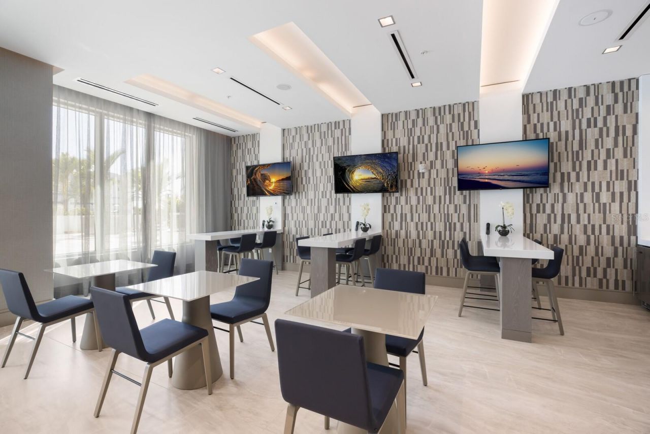 111 S Pineapple Avenue, Unit 1021, Sarasota, FL 34236 Photo