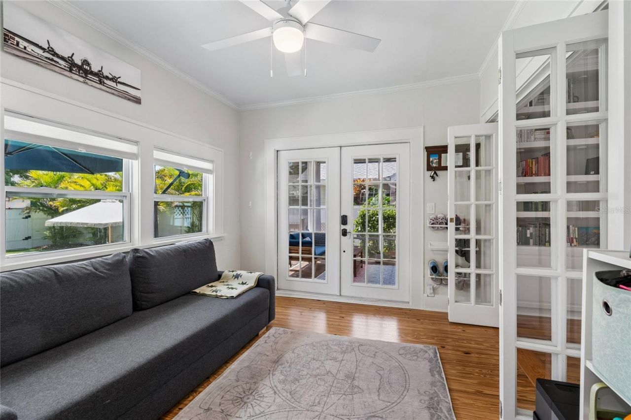 1126 16th Avenue N, Saint Petersburg, FL 33704 Photo