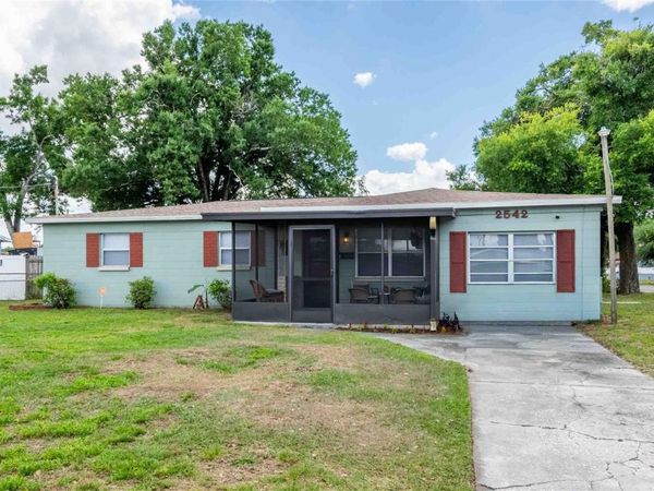 2542 W HIAWATHA STREET , TAMPA, FL 33614