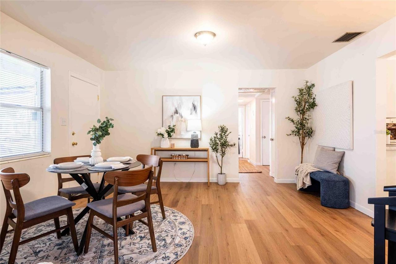 2542 W Hiawatha Street , Tampa, FL 33614 Photo