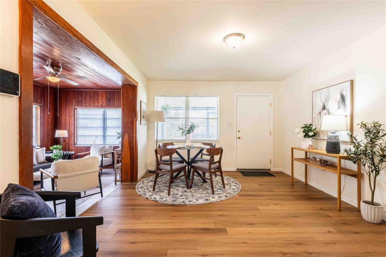 2542 W Hiawatha Street , Tampa, FL 33614 Photo