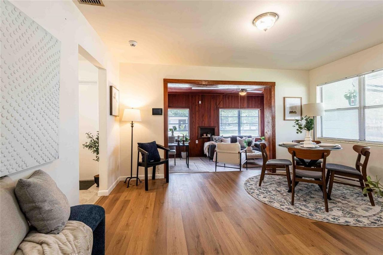 2542 W Hiawatha Street , Tampa, FL 33614 Photo