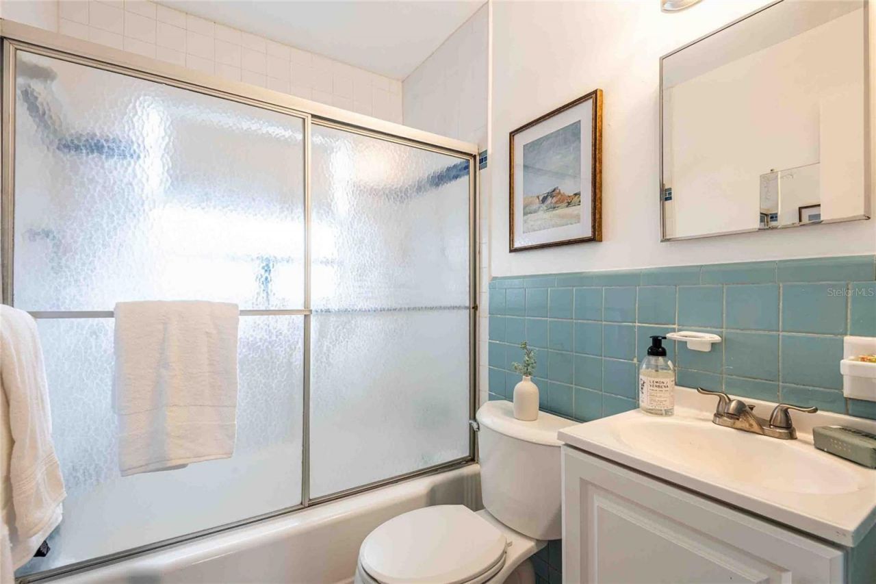 2542 W Hiawatha Street , Tampa, FL 33614 Photo