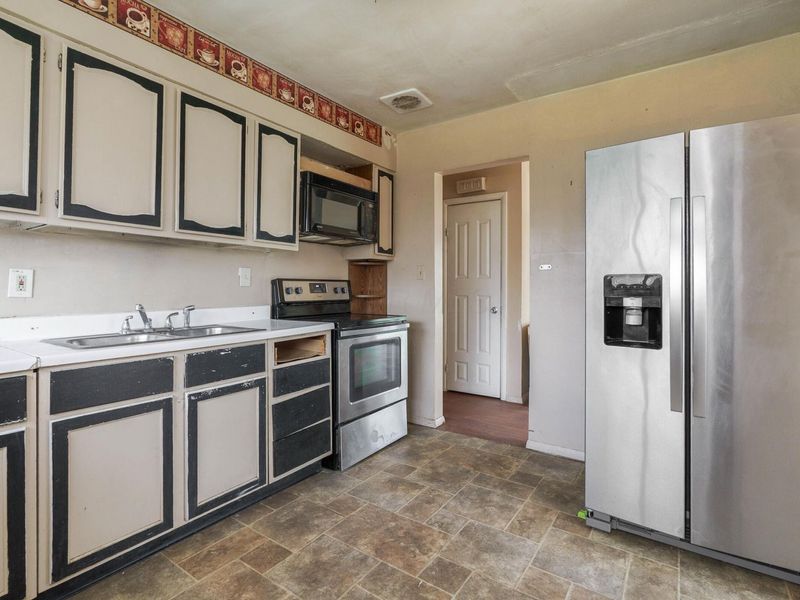 3295 Mary Avenue, Columbus, OH 43204 Photo 10