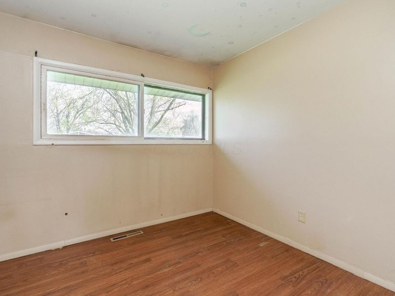 3295 Mary Avenue, Columbus, OH 43204 Photo 14