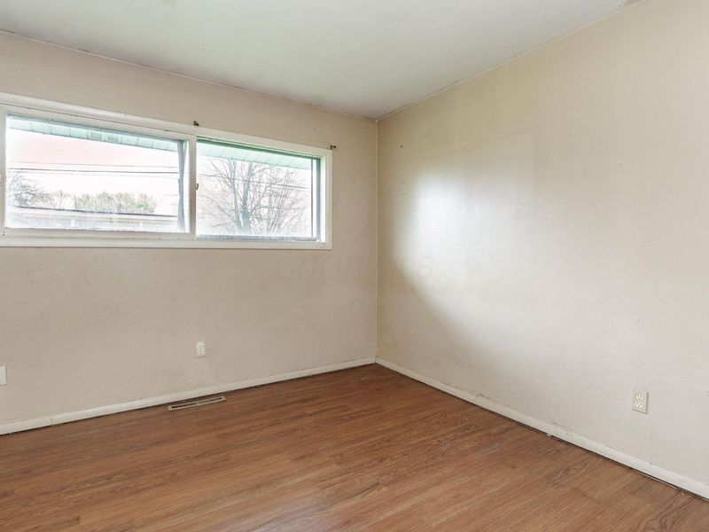 3295 Mary Avenue, Columbus, OH 43204 Photo 16