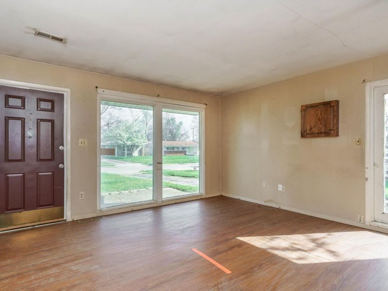 3295 Mary Avenue, Columbus, OH 43204 Photo 7