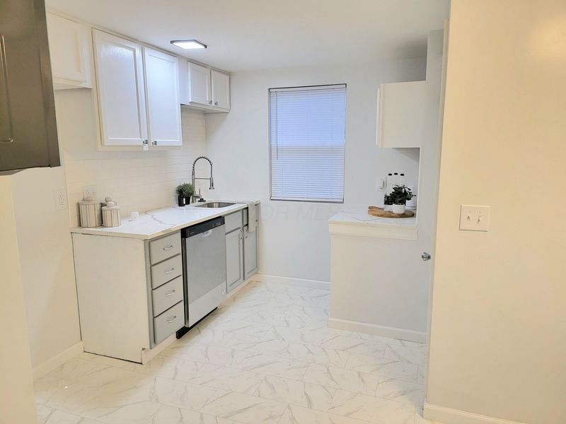 570 N Ohio Avenue, Columbus, OH 43203 Photo 14