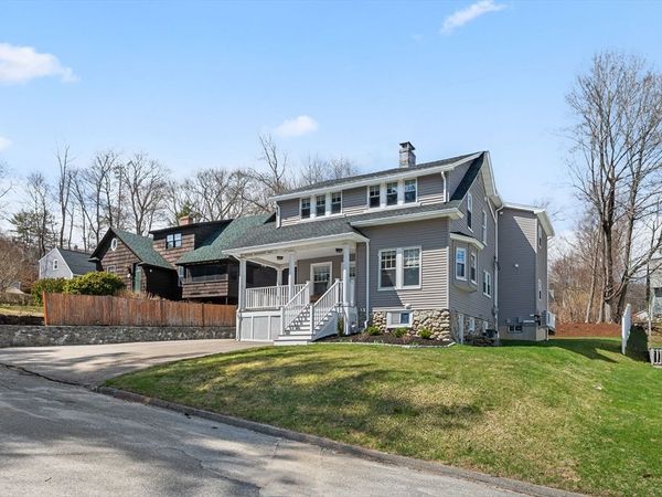 16 Windemere Road, Worcester, MA 01602