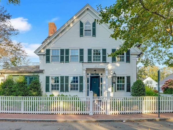 52 South Summer Street, Edgartown, MA 02539