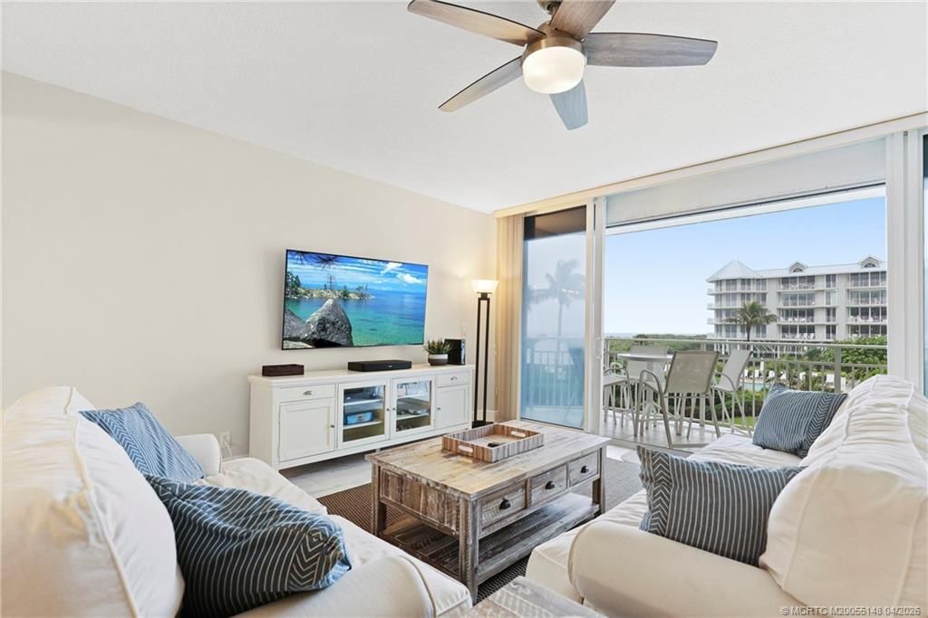 579 NE Plantation Road, Unit N-107, Stuart, FL 34996 Photo