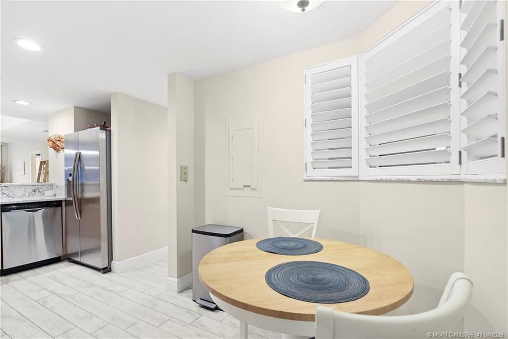 579 NE Plantation Road, Unit N-107, Stuart, FL 34996 Photo