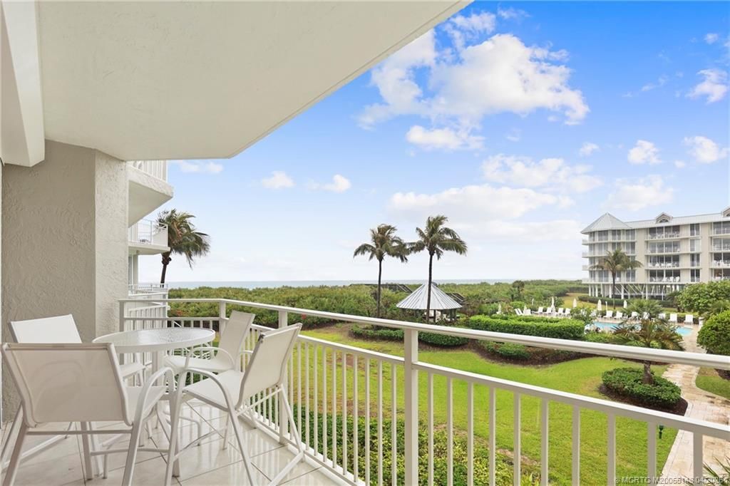 579 NE Plantation Road, Unit N-107, Stuart, FL 34996 Photo