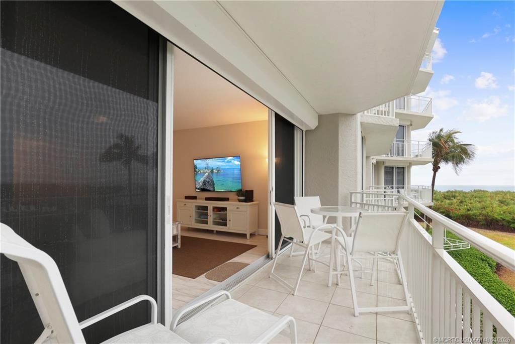 579 NE Plantation Road, Unit N-107, Stuart, FL 34996 Photo