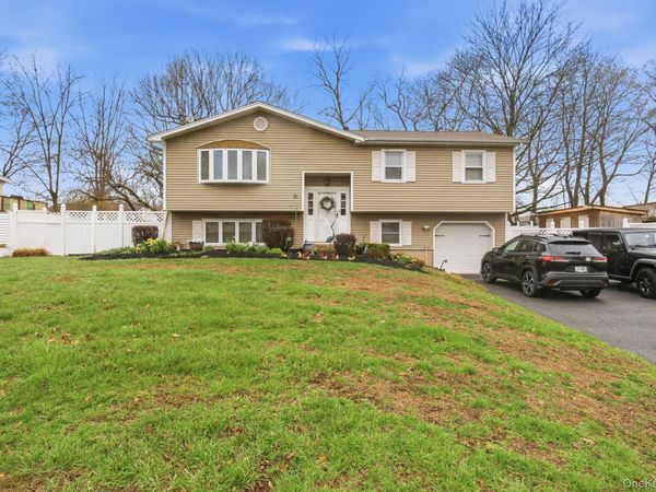 24 Northpark Drive , Garnerville, NY 10923