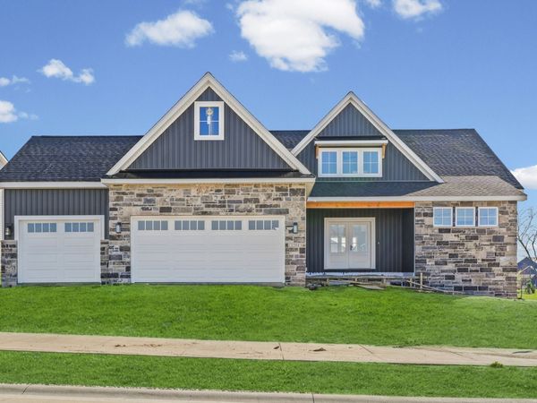 1204 Willowgrove Lane , Mahomet, IL 61853