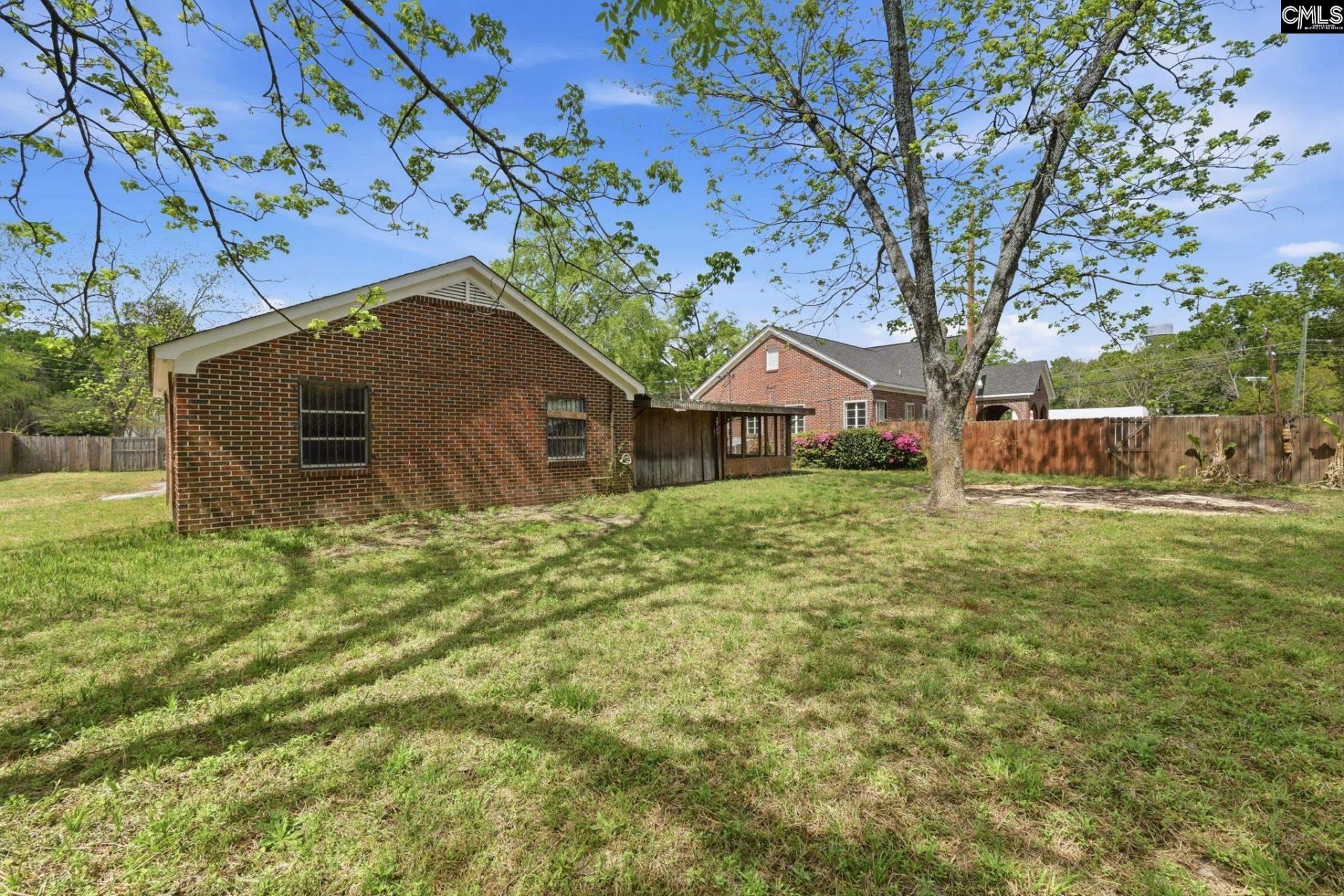 570 W Columbia Avenue Photo 12