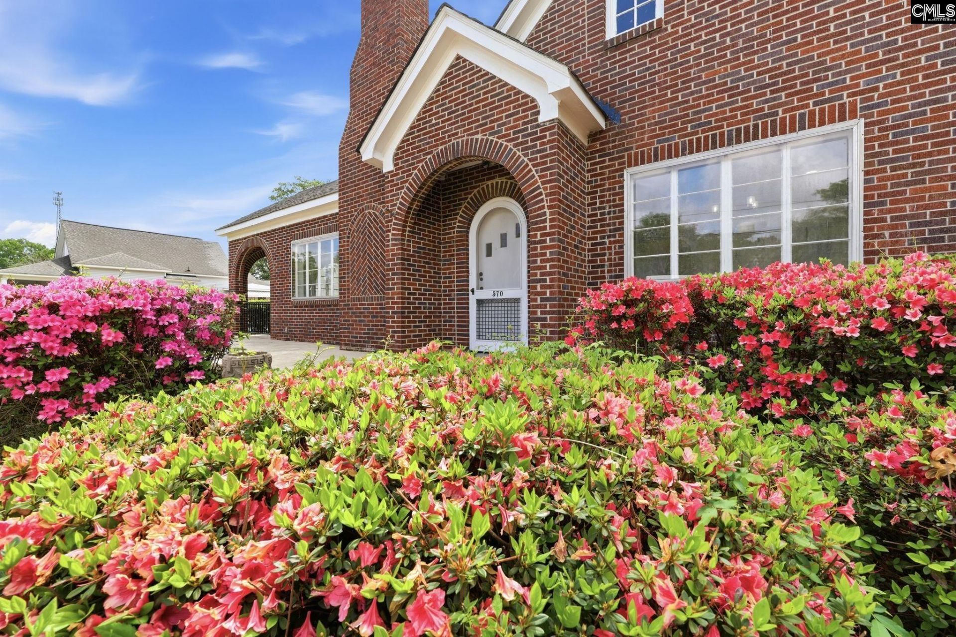 570 W Columbia Avenue Photo 18