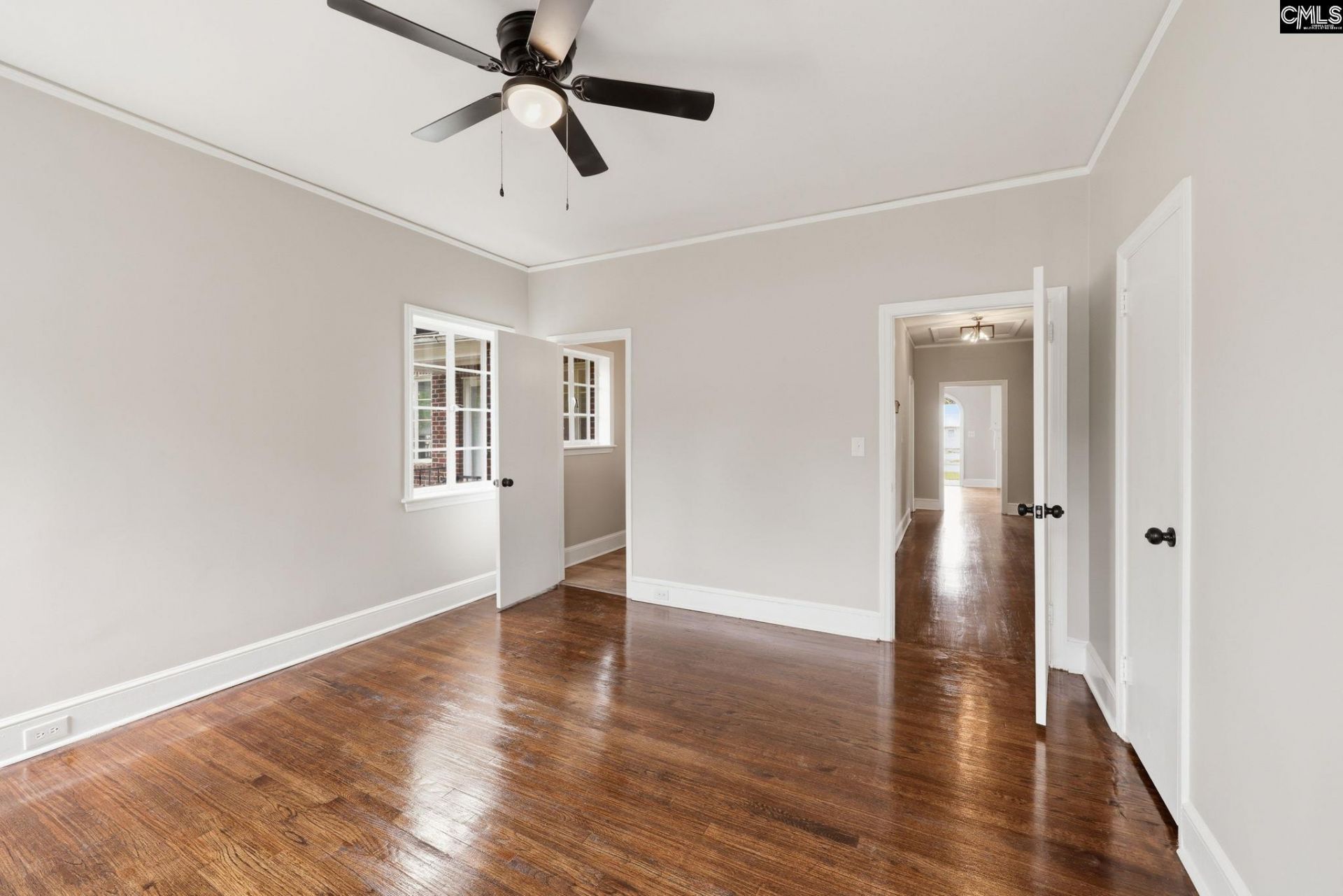 570 W Columbia Avenue Photo 33