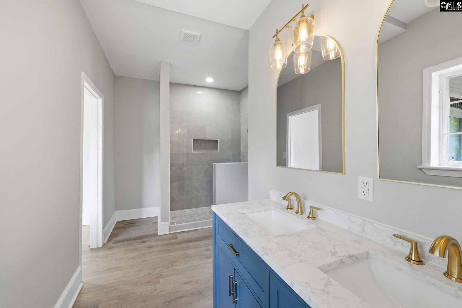 570 W Columbia Avenue Photo 35