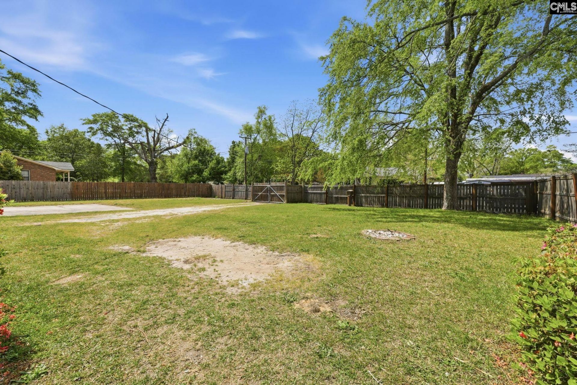 570 W Columbia Avenue Photo 45