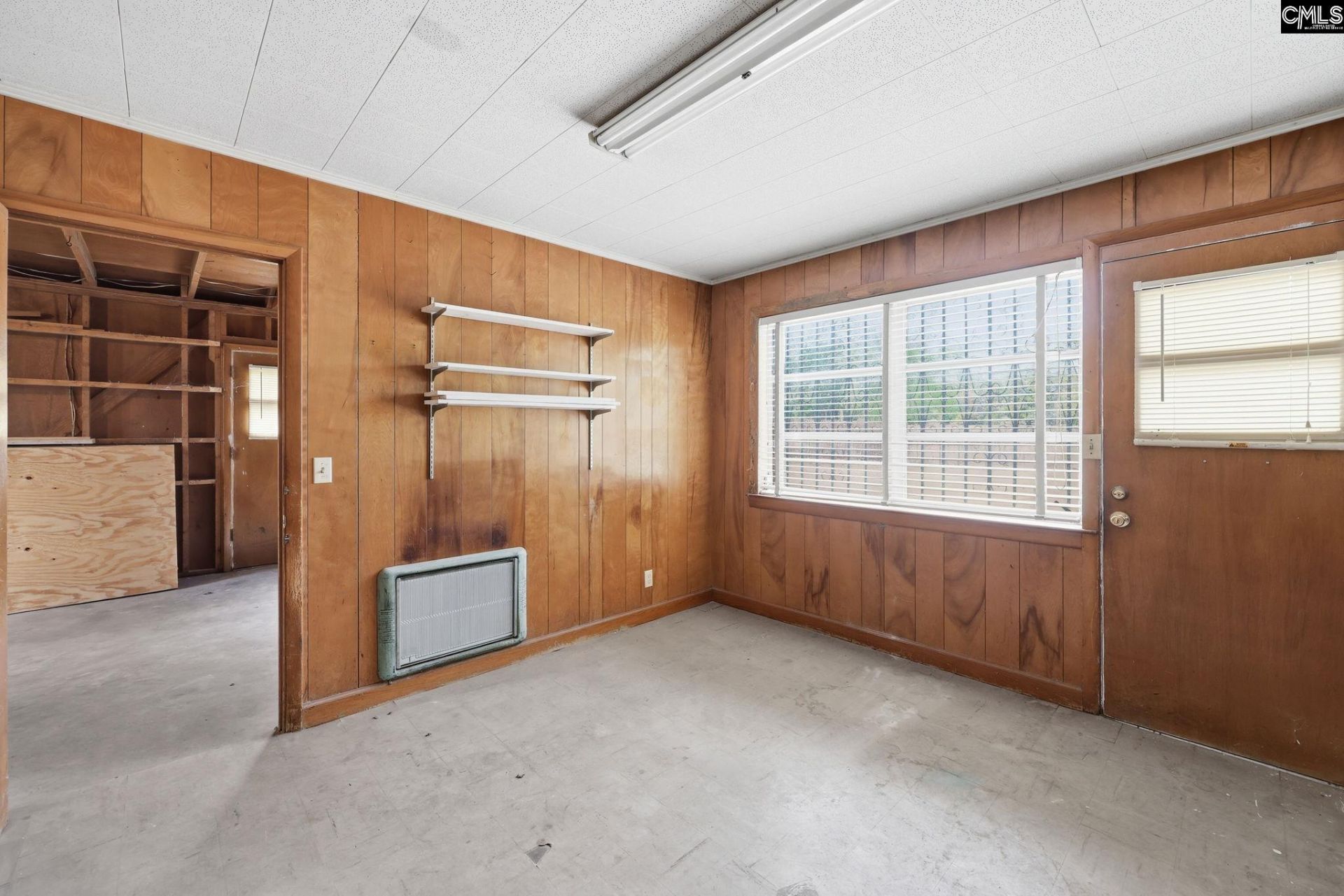 570 W Columbia Avenue Photo 9