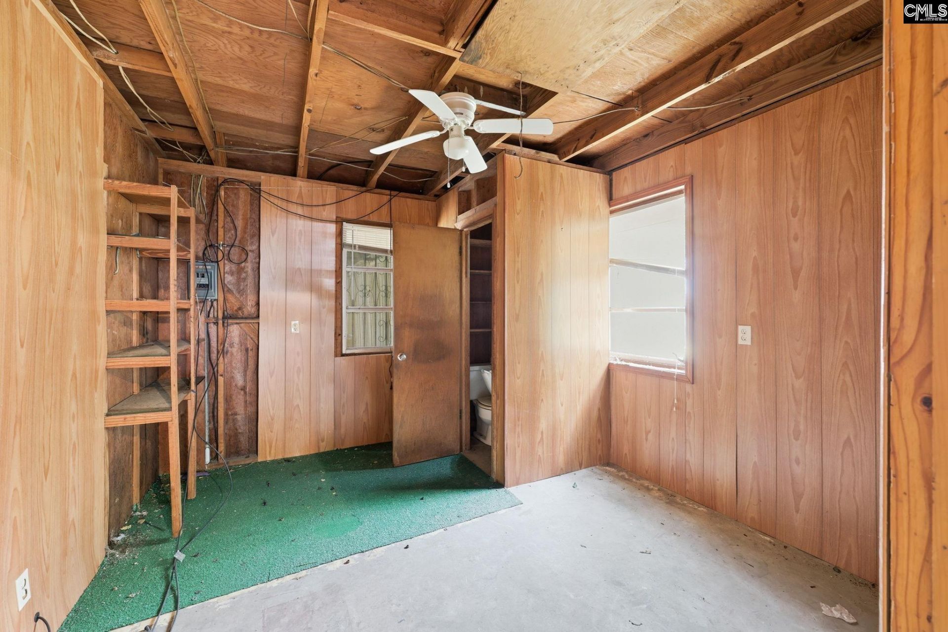 570 W Columbia Avenue Photo 9