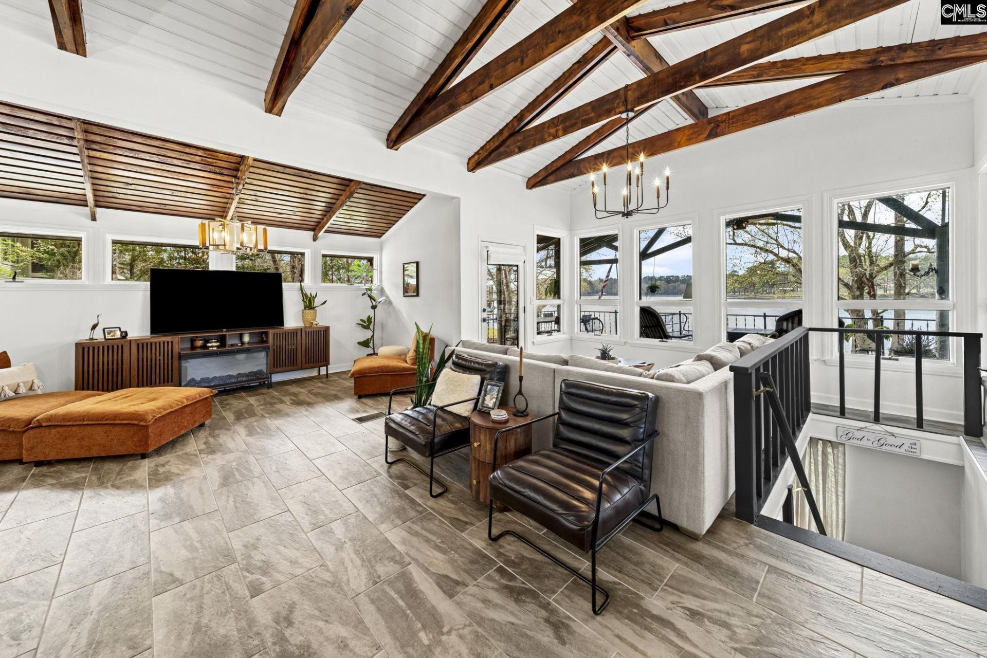 2262 Beaver Creek Road Photo 9