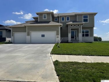 6327 N 207 Street, Elkhorn, NE 68022