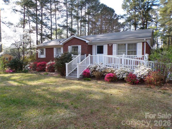 886 Hess Road , Concord, NC 28025