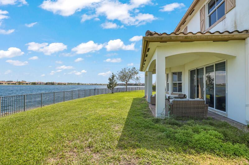 8691 Lakeside Bend, Parkland, FL 33076 Photo