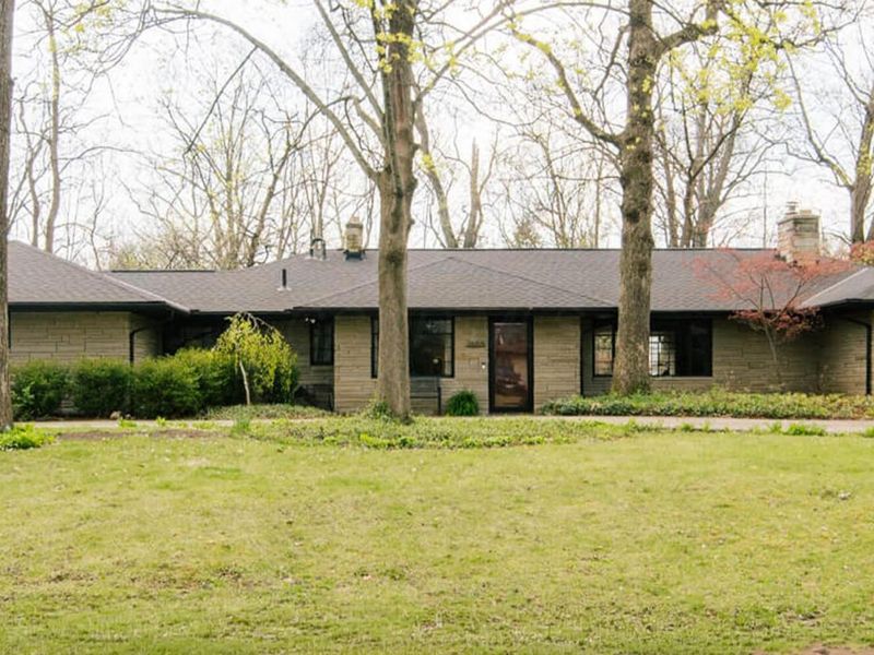 2655 Minerva Lake Road, Columbus, OH 43231 Photo 1