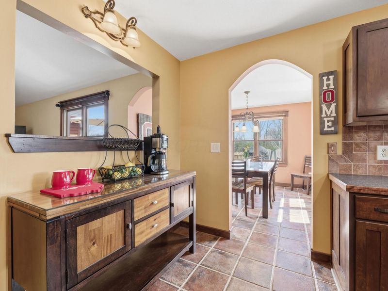 660 Winchester Southern Road NW, Ashville, OH 43103 Photo 3